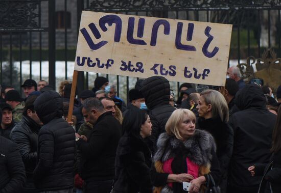 Armenia Rallies