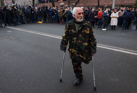 Armenia Rallies