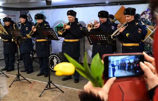 Russia Women's Day Preparation 