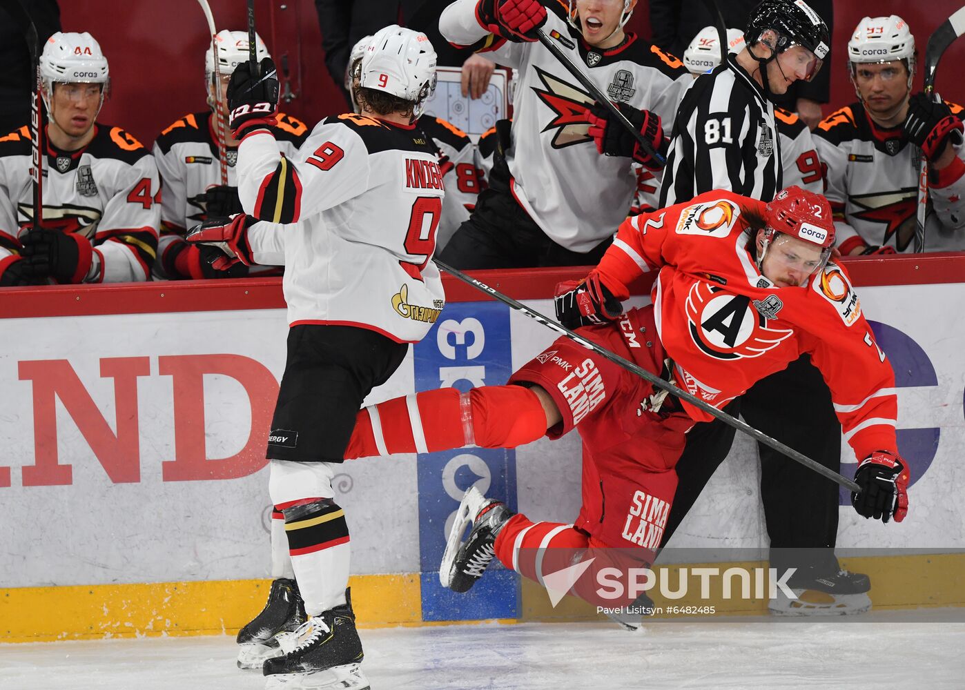 Russia Ice Hockey Avtomobilist - Avangard