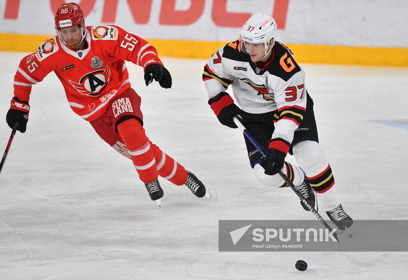 Russia Ice Hockey Avtomobilist - Avangard