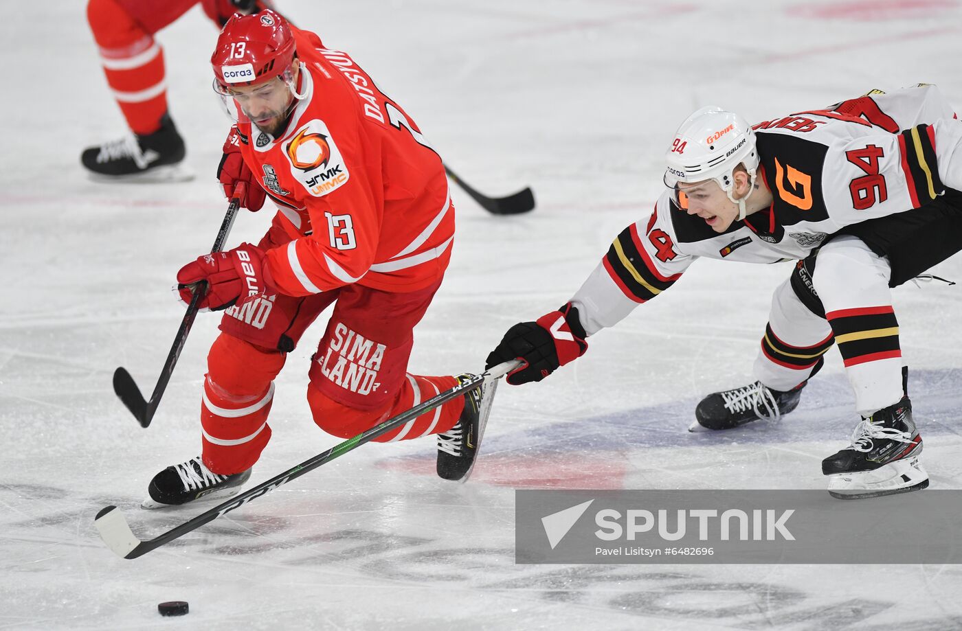 Russia Ice Hockey Avtomobilist - Avangard