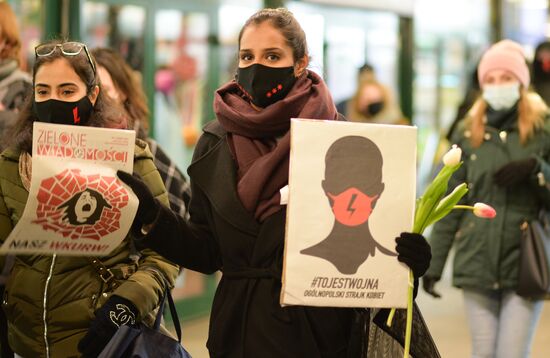 Ukraine Women's Day March
