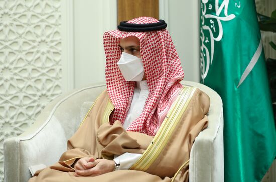 Saudi Arabia Russia