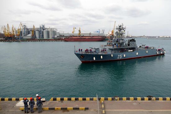Ukraine NATO Ships