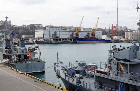 Ukraine NATO Ships