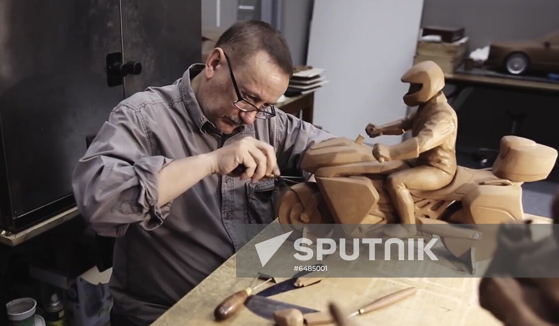 Russia Aurus Motorbike