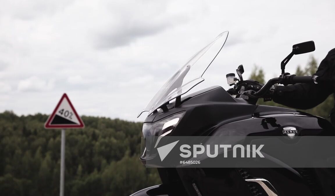 Russia Aurus Motorbike