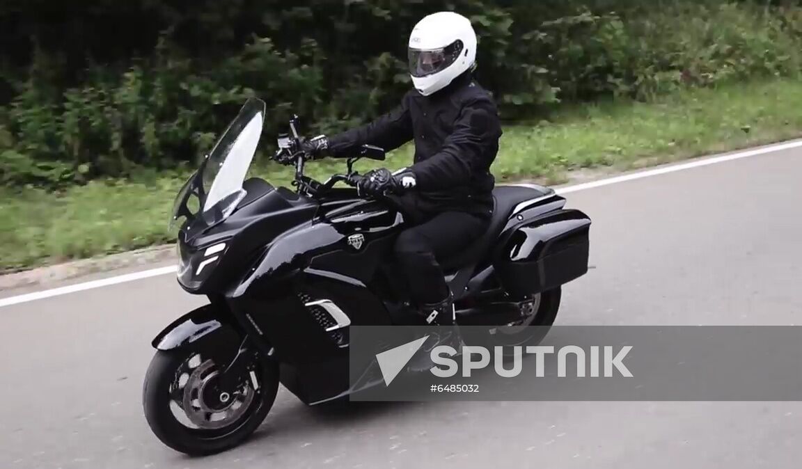 Russia Aurus Motorbike