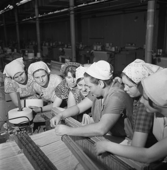 on factory named after M. Frunze