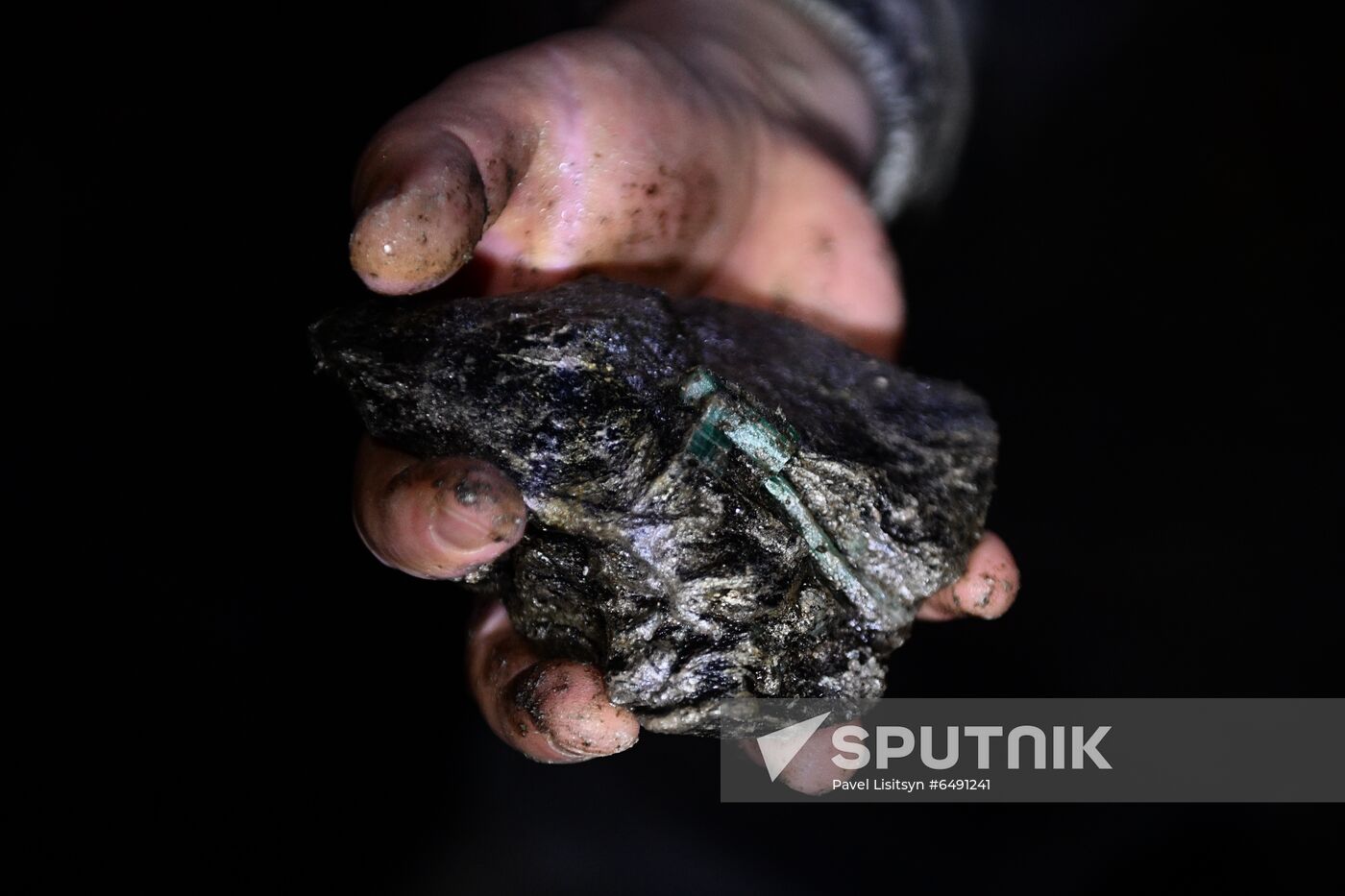 Russia Emeralds Mining