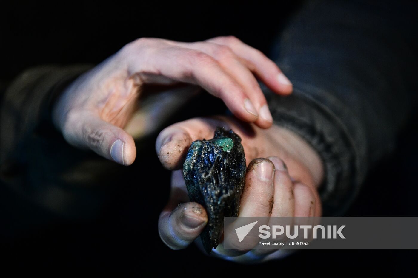 Russia Emeralds Mining
