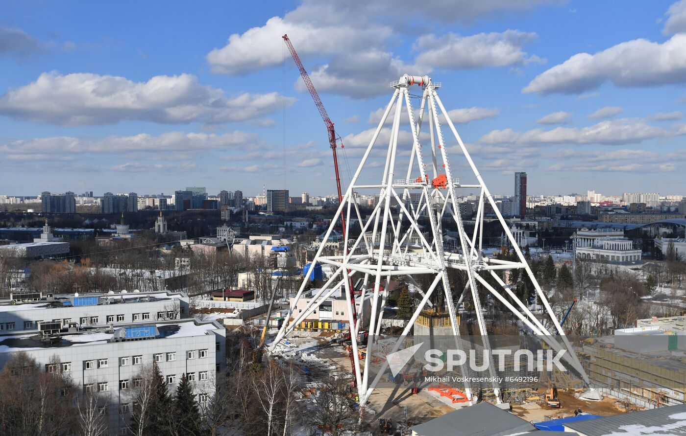 Russia Ferris Wheel Construction