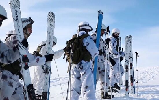 Russia Coronavirus Military Climbers Flashmob