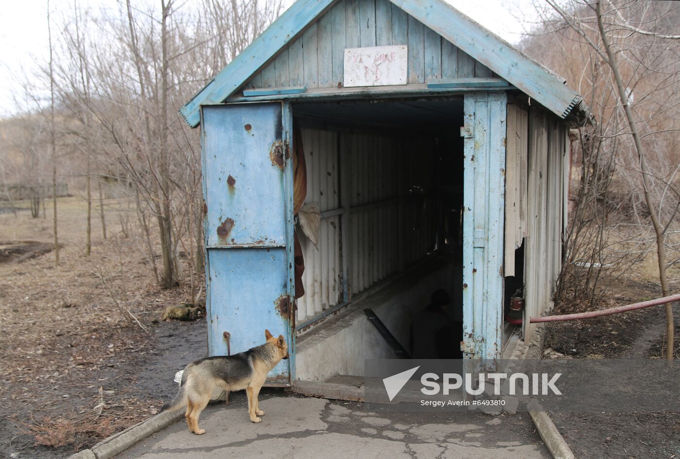 Ukraine DPR Bomb Shelter