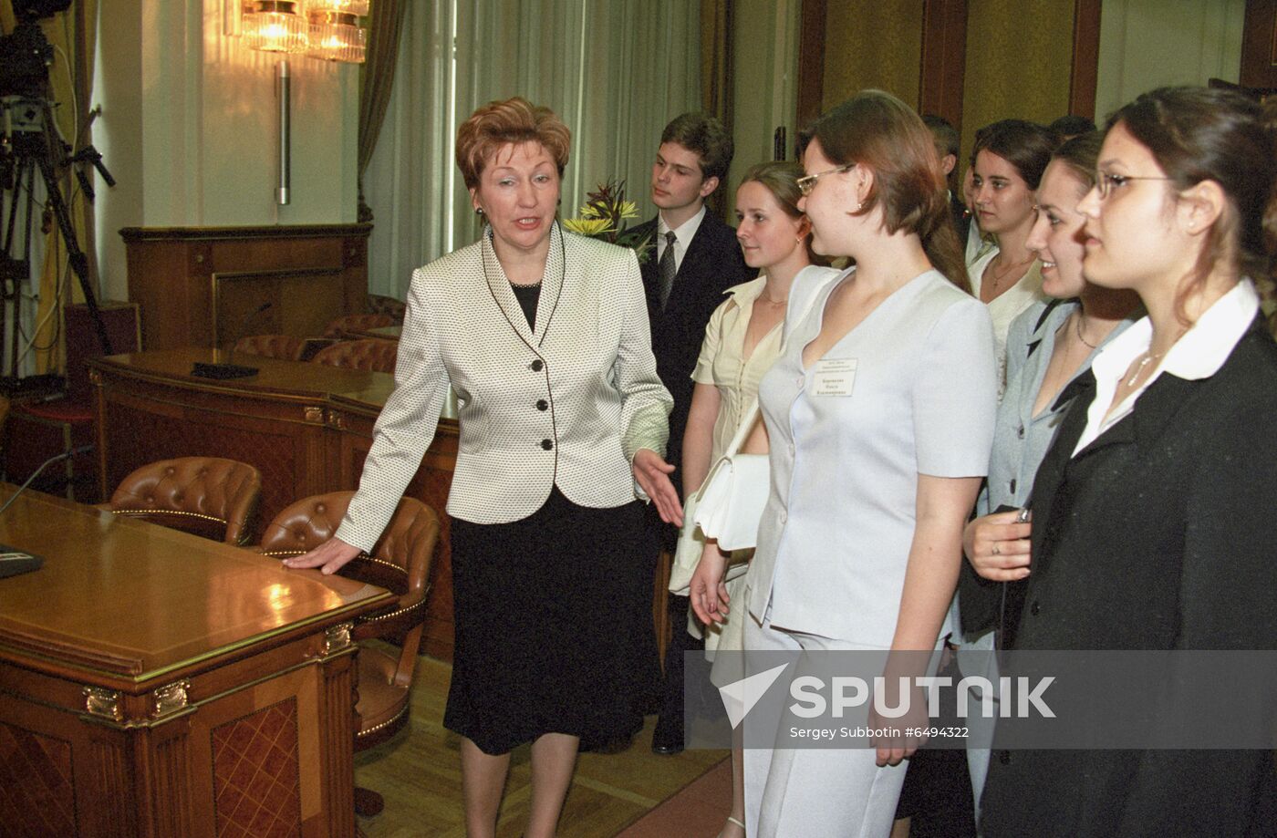 Meeting with Moscow school graduates at Russian Government House