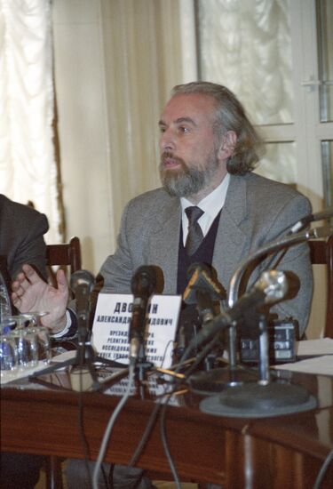 Roundtable "Totalitarian sects as weapons of mass destruction"