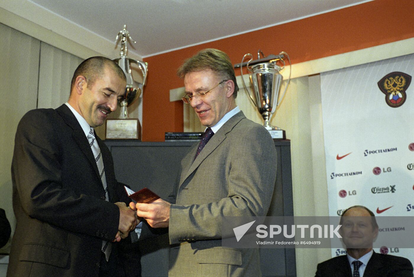 Awarding Russian Distinguished Master of Sports to Stanislav Cherchesov