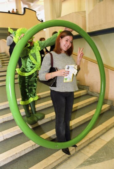 21st Century Healthy Family exhibit