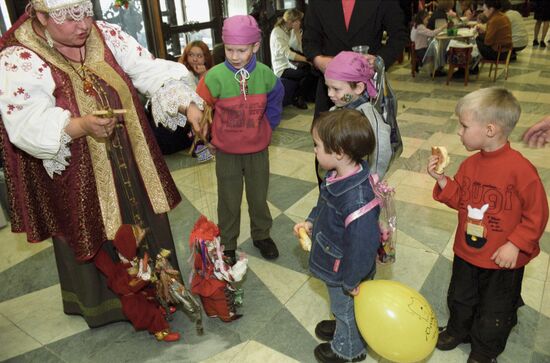 21st Century Healthy Family exhibit