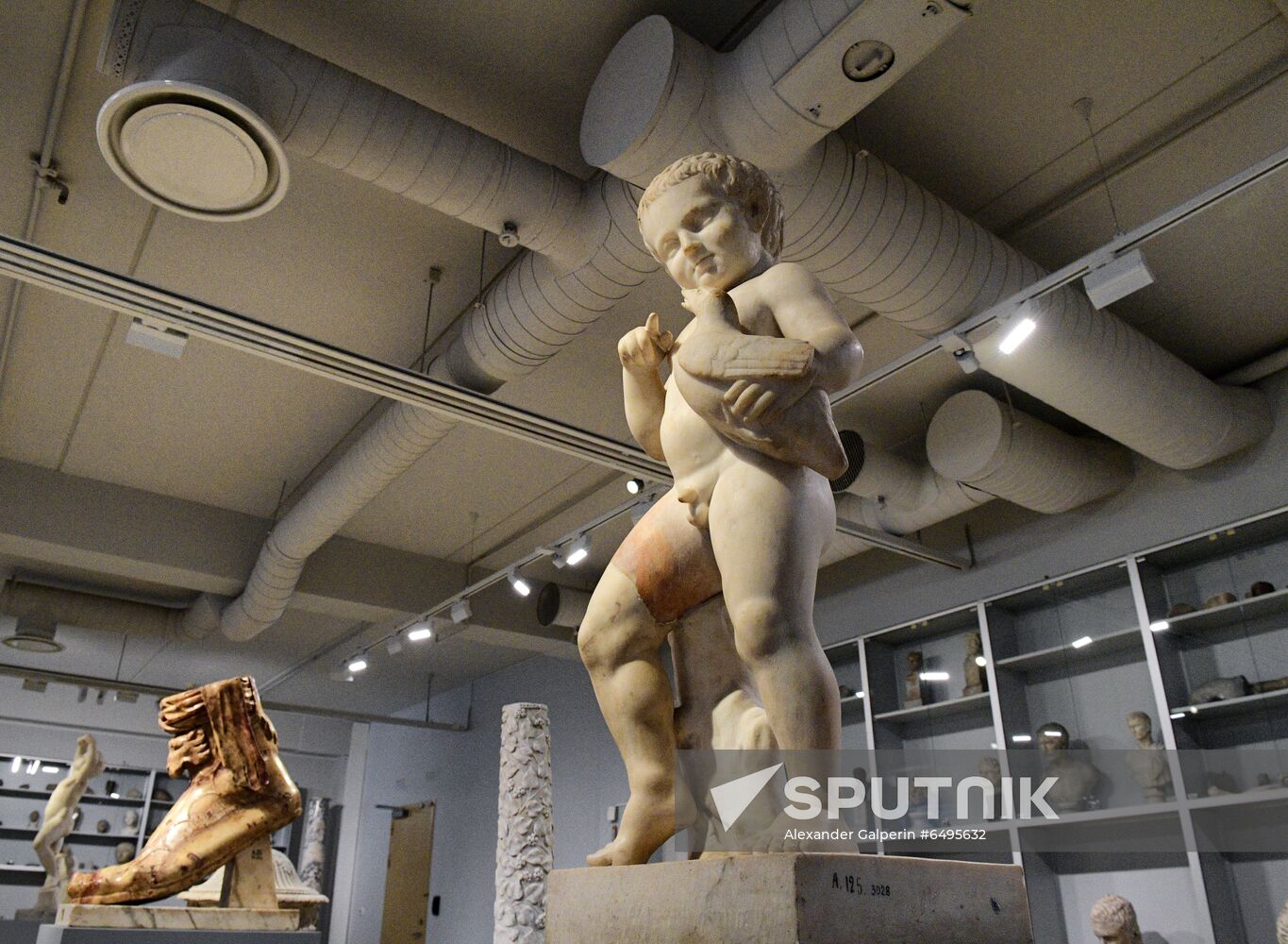 New State Hermitage facility for openly displaying ancient sculptures