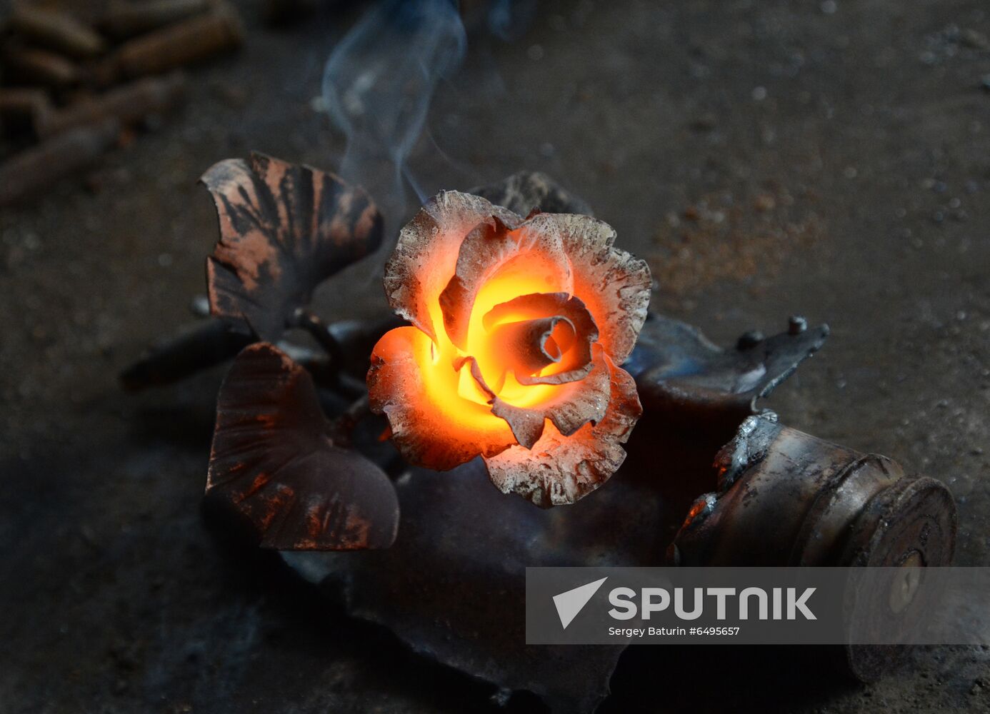 Ukraine DPR Folk Art 