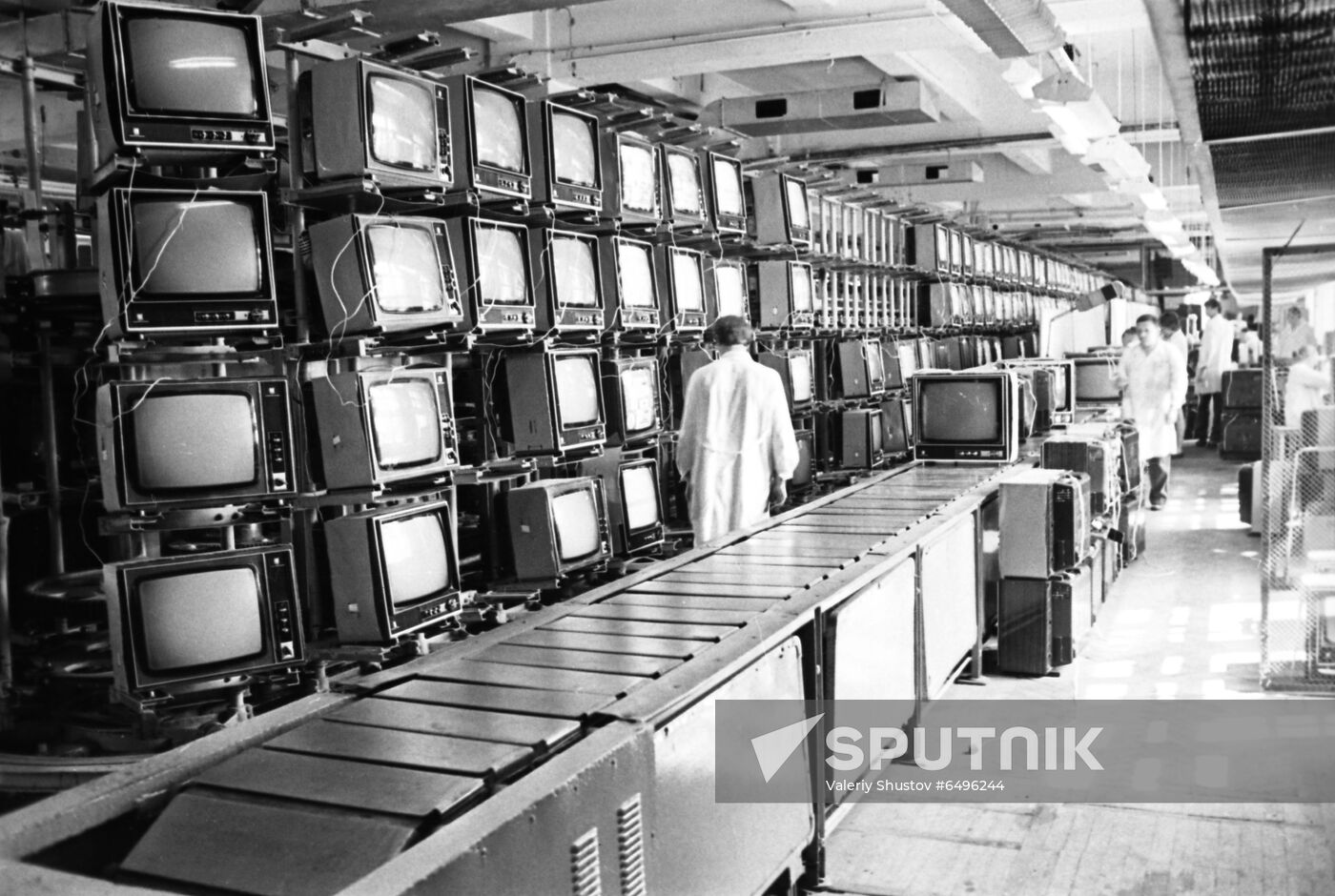 Voronezh's Elektrosignal TV set manufacturing plant