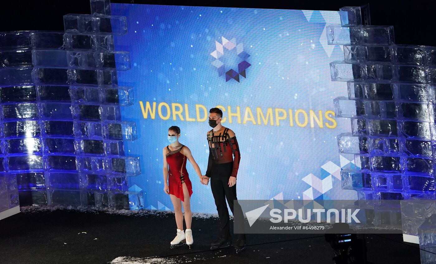 Sweden Figure Skating Worlds Pairs Awarding Ceremony