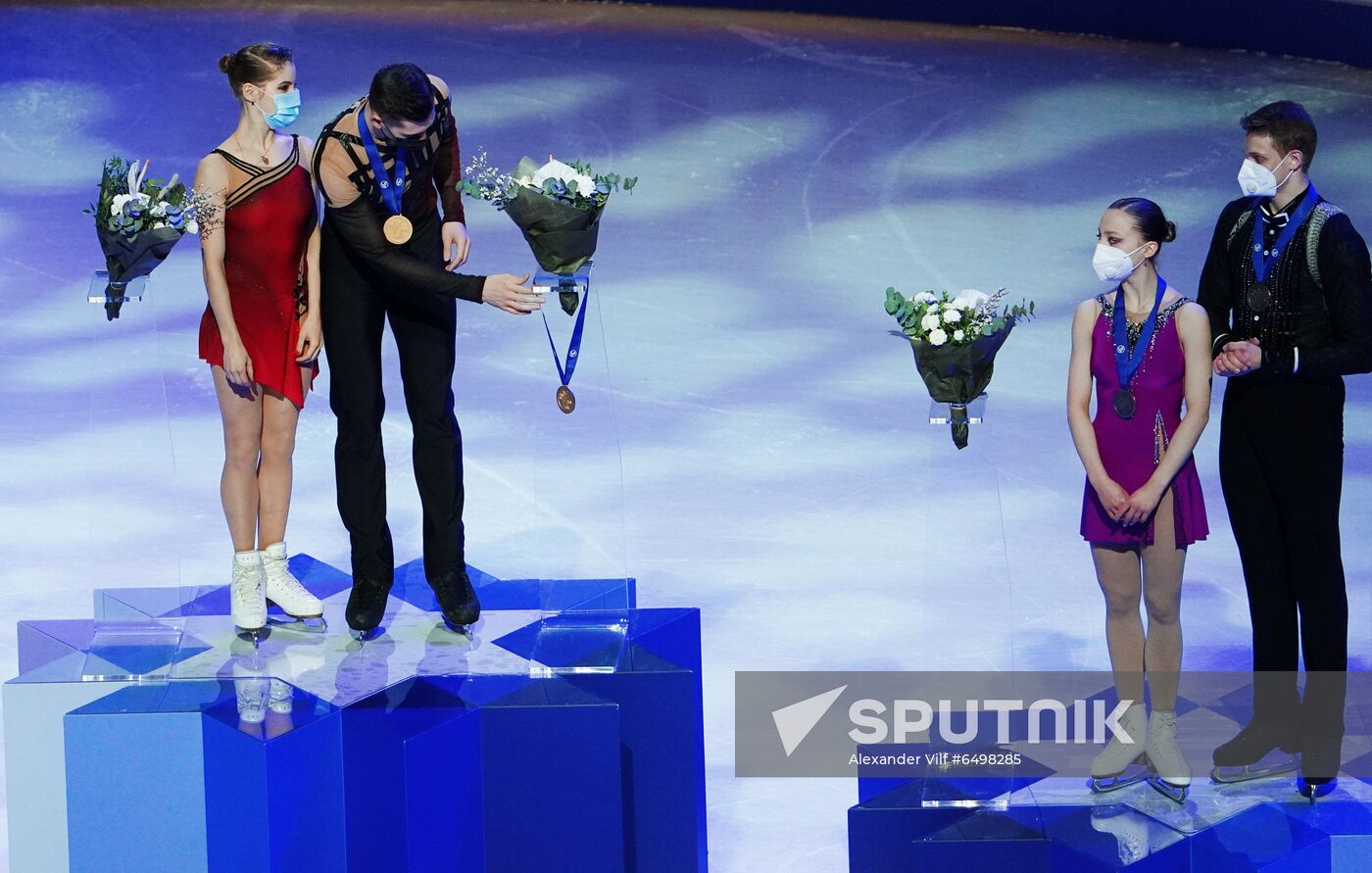 Sweden Figure Skating Worlds Pairs Awarding Ceremony