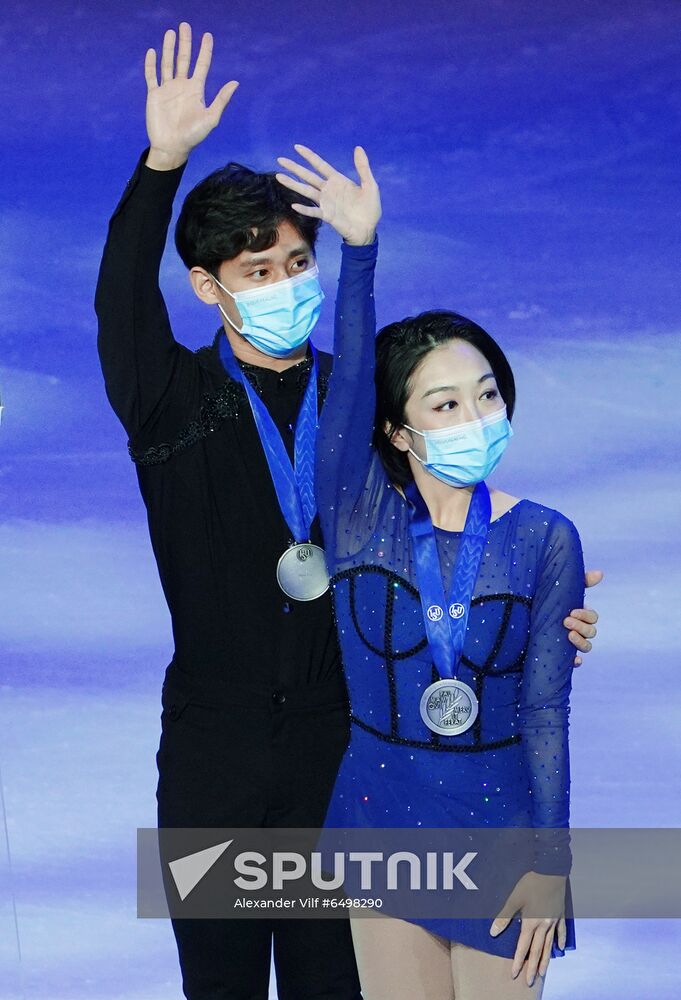 Sweden Figure Skating Worlds Pairs Awarding Ceremony