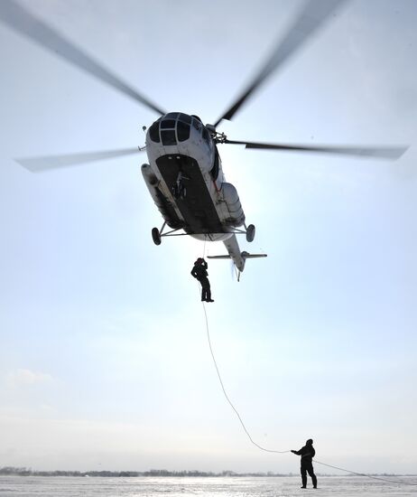 Russia Smokejumpers Drills