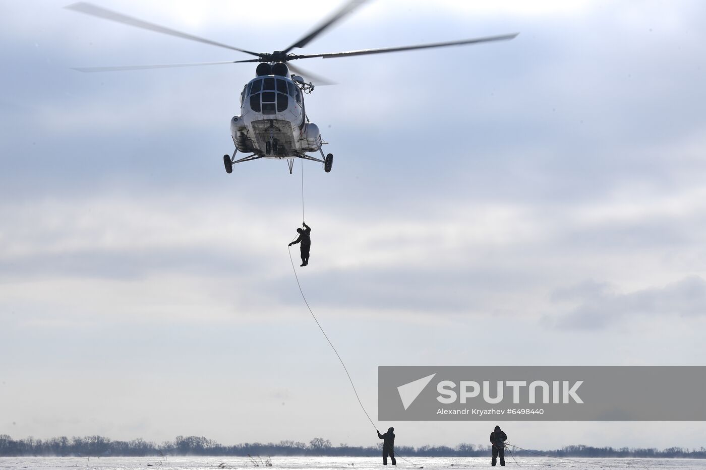 Russia Smokejumpers Drills