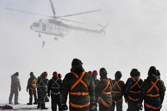 Russia Smokejumpers Drills