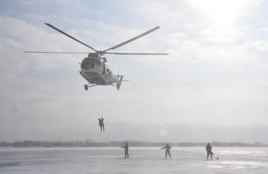 Russia Smokejumpers Drills