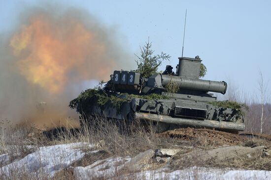 Russia Tank Division Exercises