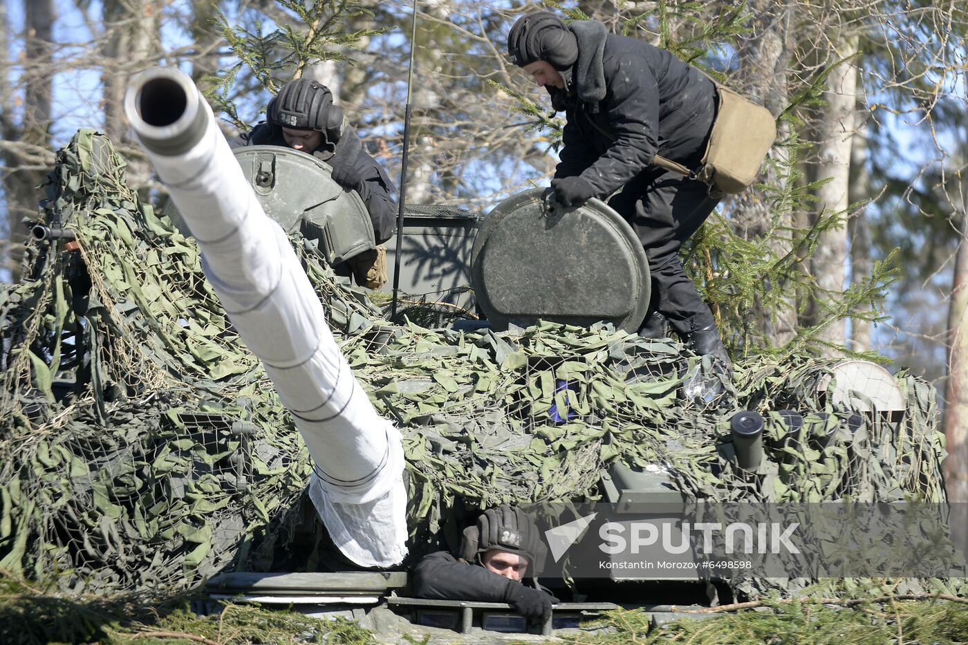 Russia Tank Division Exercises