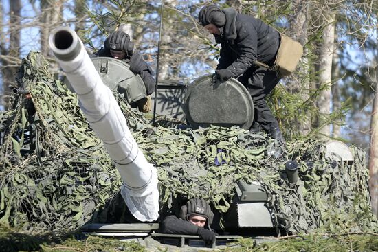 Russia Tank Division Exercises