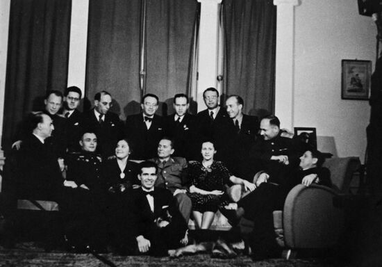 Josip Broz Tito meets with Soviet cultural figures