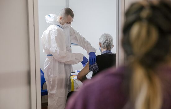 Serbia Russia Coronavirus Vaccination