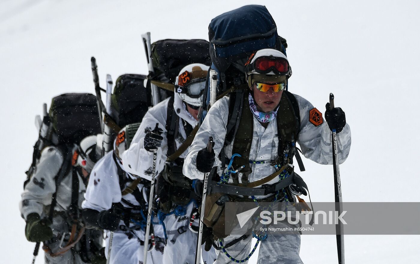 Russia Army Games Sayan March
