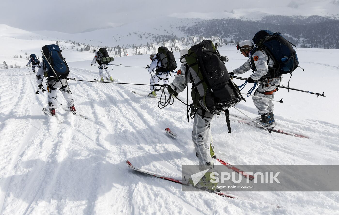 Russia Army Games Sayan March