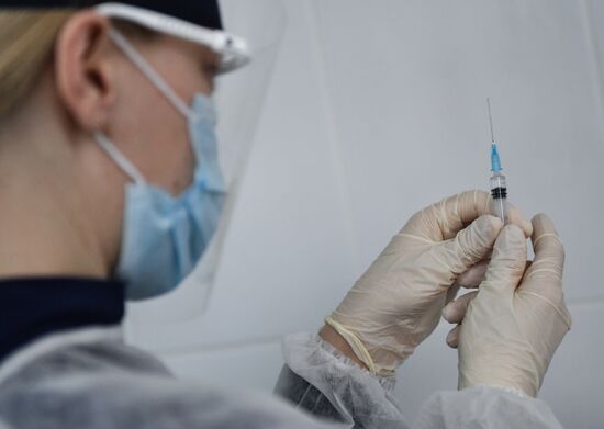 Russia Coronavirus Vaccination 