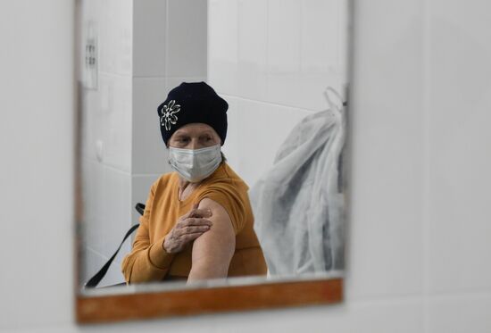 Russia Coronavirus Vaccination 