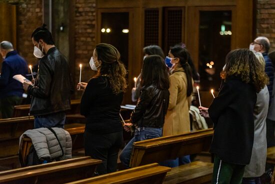 Worldwide Catholic Easter