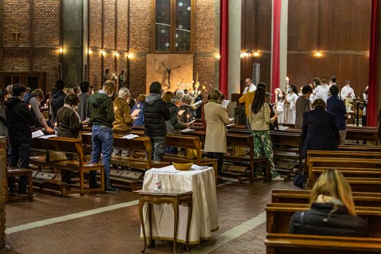 Worldwide Catholic Easter