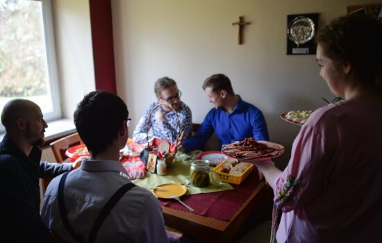  Worldwide Catholic Easter 