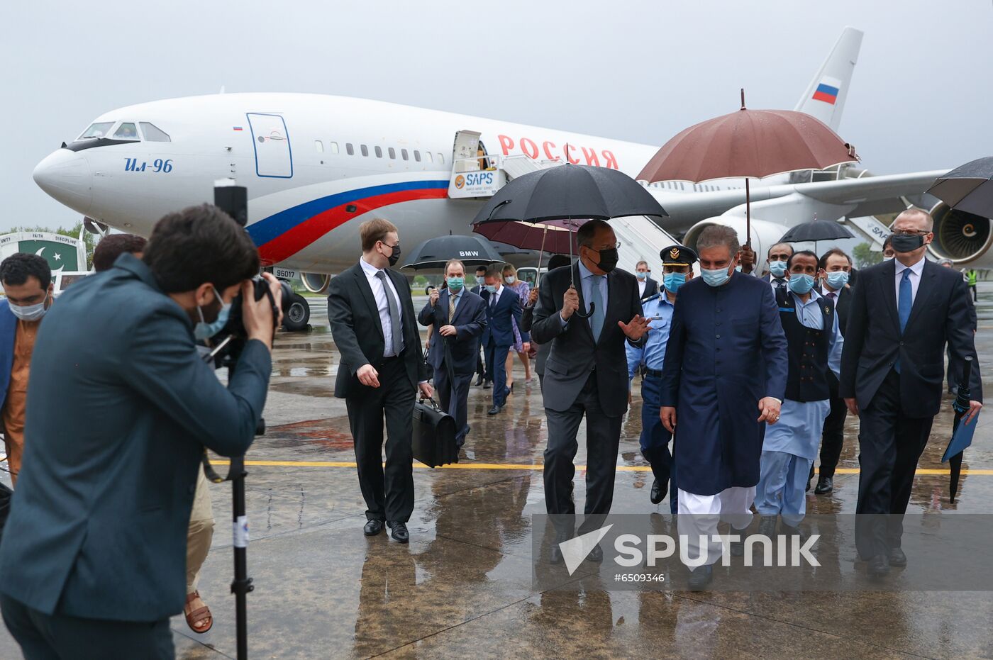 Pakistan Russia
