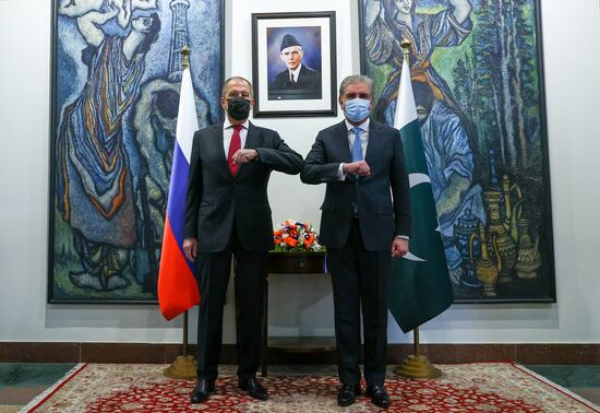 Pakistan Russia