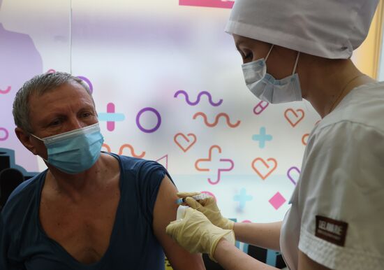 Russia Coronavirus Vaccination