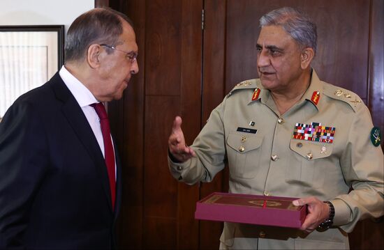 Pakistan Russia